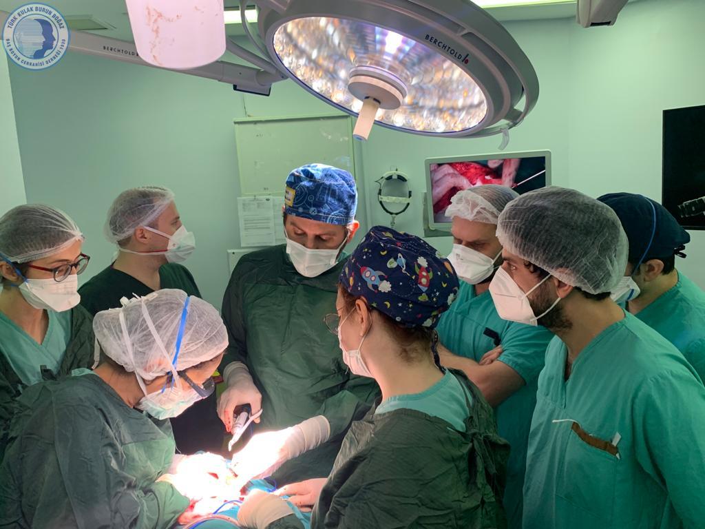 Baş Boyun ve Tiroid Cerrahisi Okulu Öğrencileri Klinik Ziyaretileri 3.Gün galeri resimleri